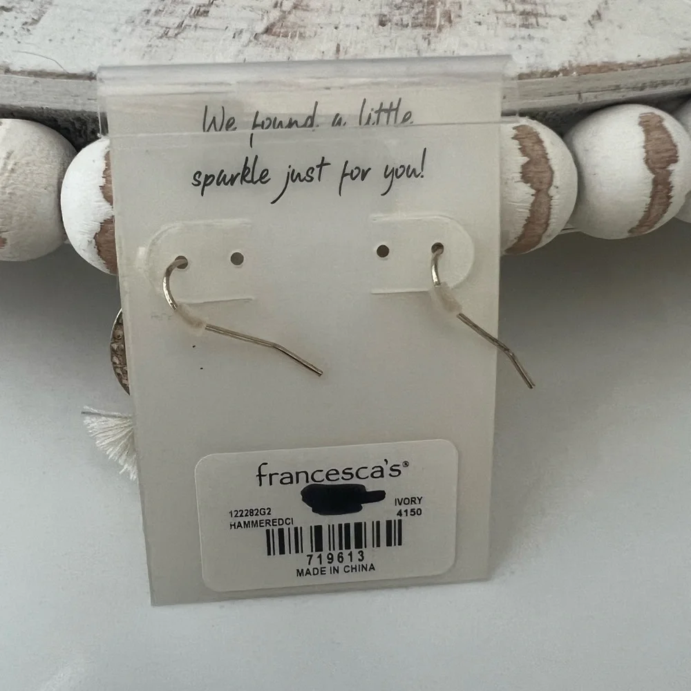 CUTE Francesca's Women's Earrings - Picture 6 of 8